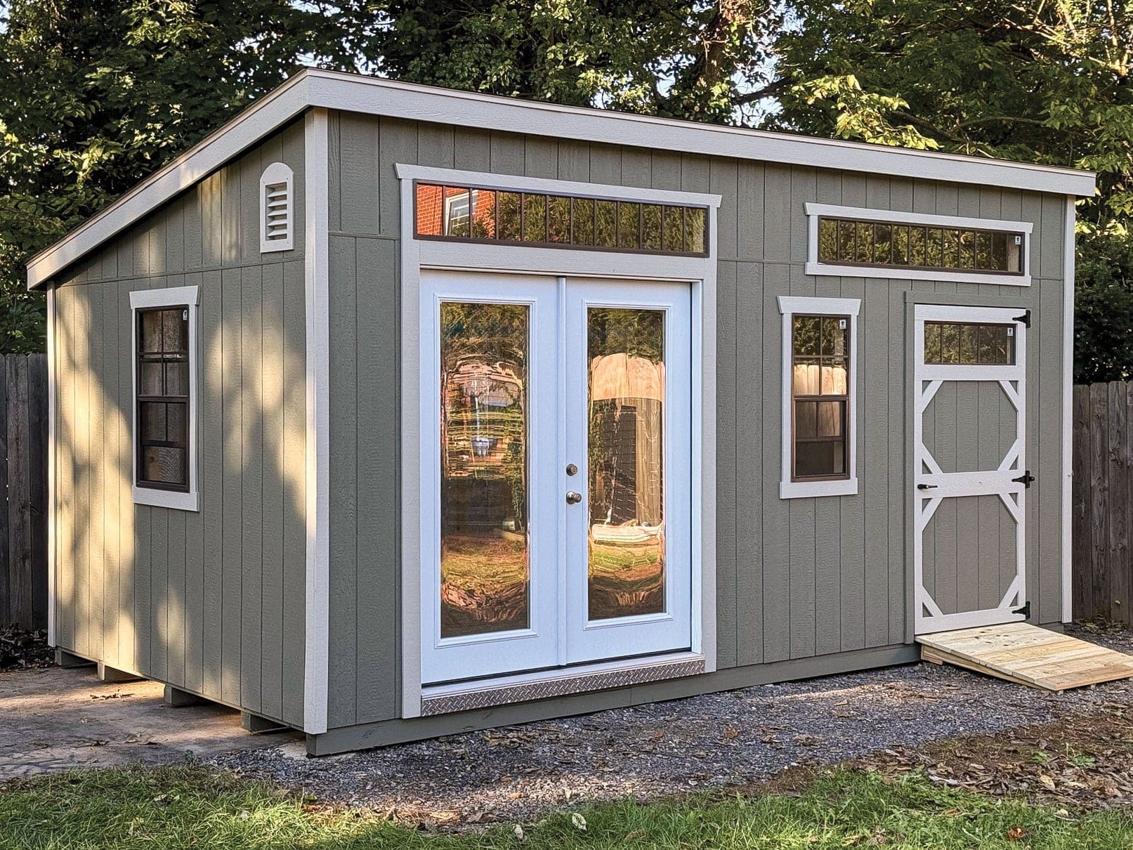 Amish-built lean tos for sale in the Shenandoah Valley