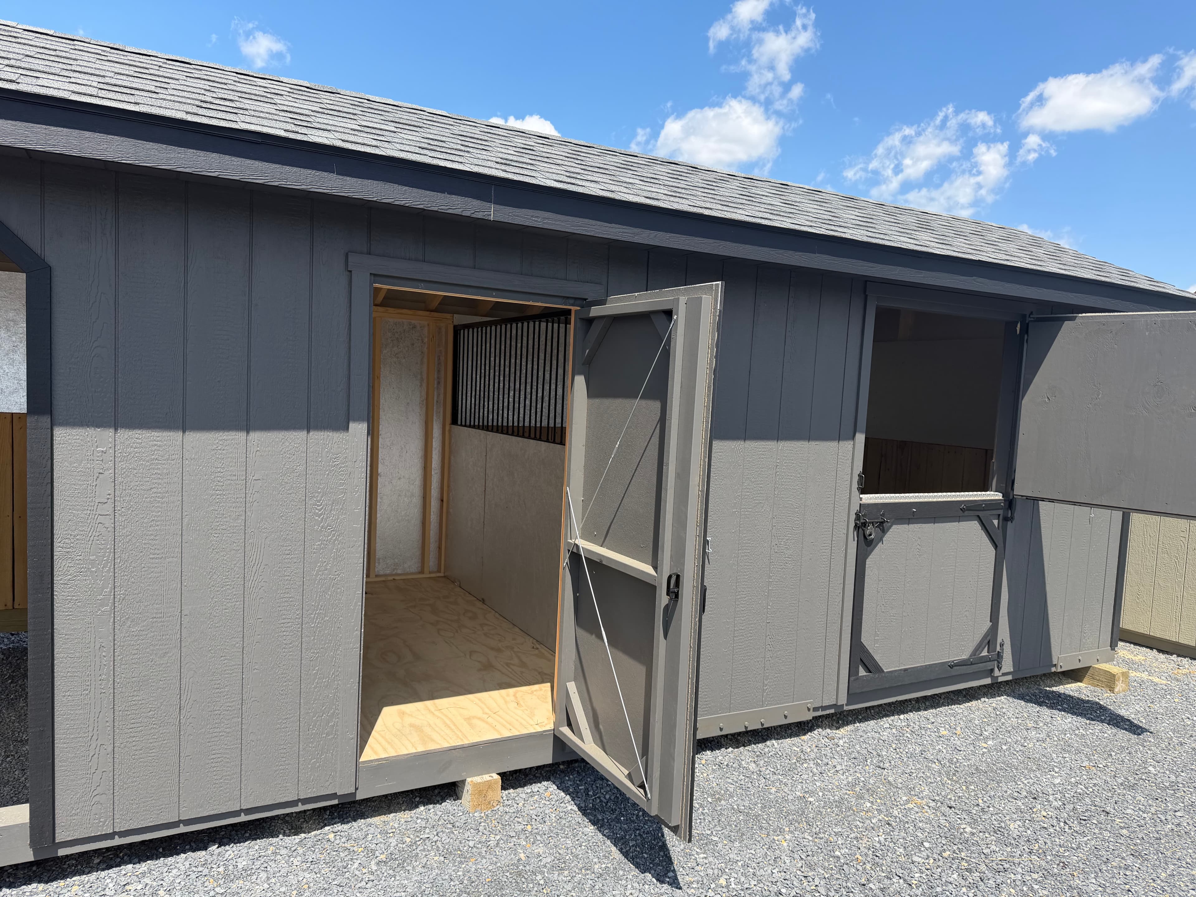 10x30 Row Barn — photo 4